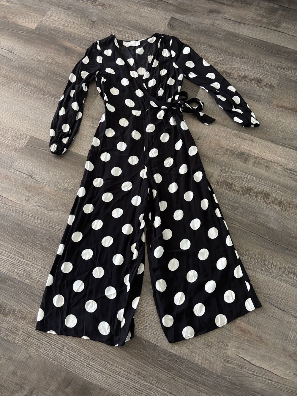 ASOS Design Mono Polka Dot Black and White Crop Jumpsuit Size US 38/EU 6/UK10